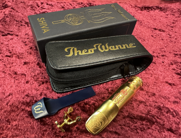 Photo Theo Wanne Shiva 3 #8 Gold Plated Mouthpiece for Tenor Saxophone - Old Store Stock